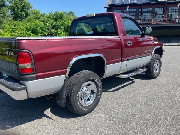 2001 DODGE RAM 1500 SLT LARIMIE 4X4 - $10,900 (BENNINGTON VT)63622514017667123