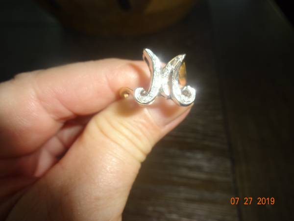 DIAMOND INITIAL M RING 1