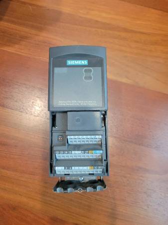 Siemans VFD SE6440-2AB17.5AA1 1