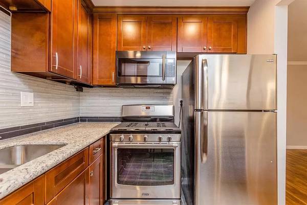 $1,100 / 1br - 560ft2 - Make every moment count: Dive into our 1 BR, 1 BA today! (Houston - Museum District)63906681442818121