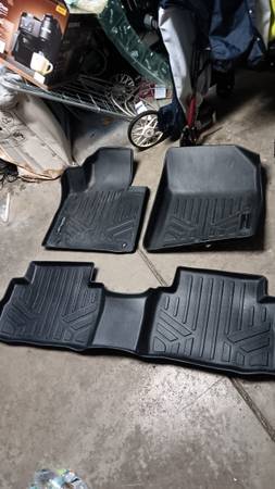 Smartliner floor mats 1