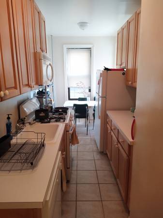 Habitación grande de $1,300 a dos cuadras del tren 7 (Sunnyside)63809019099907124