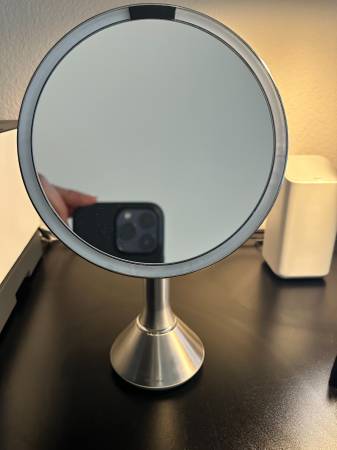 Simplehuman Sensor Mirror 1