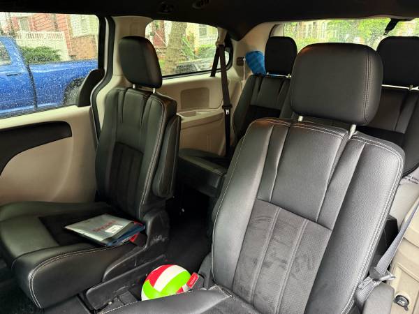Dodge caravan - $5,000 (Brooklyn)63614845449729123