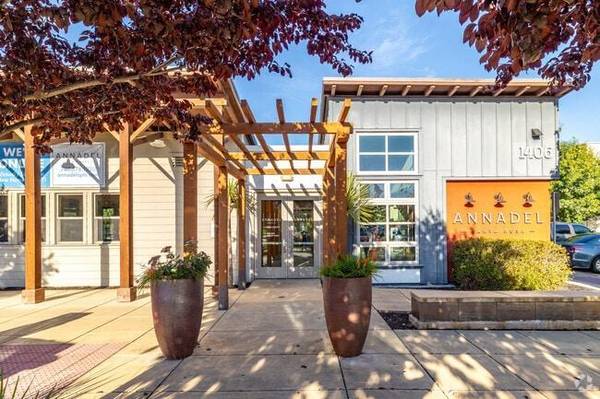 $2,315 / 2br - 1011ft2 - Select units up to 2 months off! (santa rosa)63668095273475121