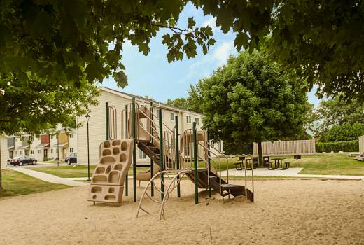 Patio, Private Entry, 3 BD 1