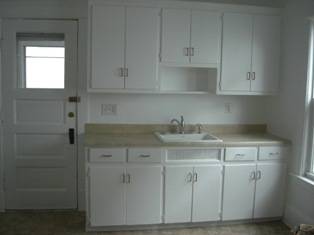 $800 / 2br - 800ft2 - 3899 E 71st and Lansing, two bedroom duplex (3899 E. 71st St, Down)63860362839811124