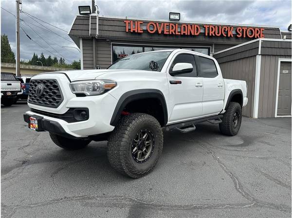 2021 Toyota Tacoma Double Cab 4x4 4WD TRD Off Road, camioneta elevada - $37,061 (The Overland Truck Store)63470762938115121