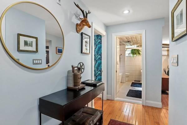 $3,000 / 2br - 913ft2 - two-bedroom garden level condo63856336074243121