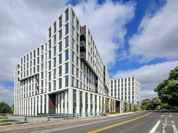 $1,431 / 481ft2 - Stunning Studio with Hardwood Floors, Resort-style Amenities (Sullivans Gulch)63956925942403122