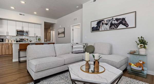 $1,799 / 1br - 690ft2 - A Community True To Its Roots! (Harris Ranch)63981534177667123