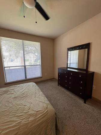 $1,795 / 1br - Upscale And Quiet Fully Furnished Large One Bedroom Apartment (Westchase - 10 Minutes Away From Galleria)63924171258115122