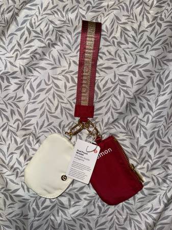 Lulu Lemon Dual Pouch Wristlet 1