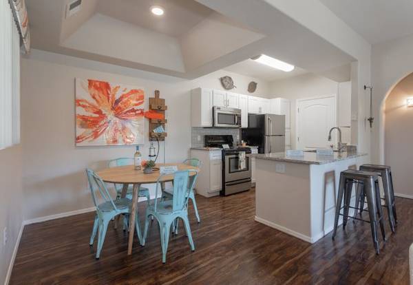 $1,475 / 2br - 1042ft2 - WOW That's a good deal! (Tucson)63674963606275122