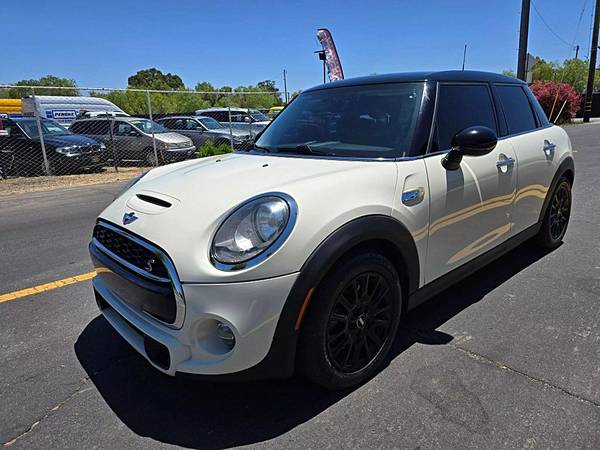 2015 MINI Hardtop 4 Door Cooper S Hatchback 4D - $9991,00 (alameda)63477537618307124