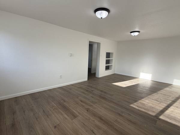 $162,059 / 3br - 1080ft2 - ¡Hogar agradablemente renovado en el corazón de Shoshoni! (116 California Street, Shoshoni, WY)63829654646787121
