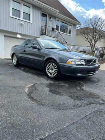 2004 Volvo C70 T5 manual - super rare - $8,000 (Mamaroneck)63469752216067121