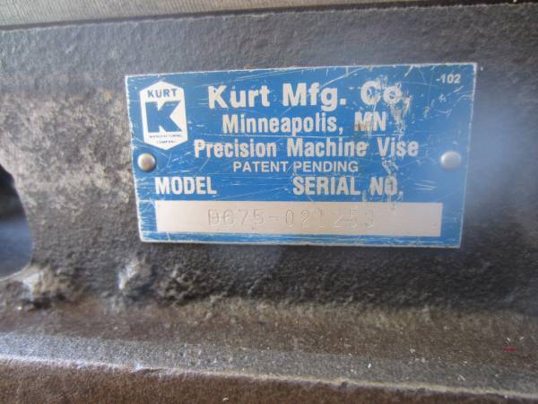 Kurt Milling Machine Vise 6" D675 1