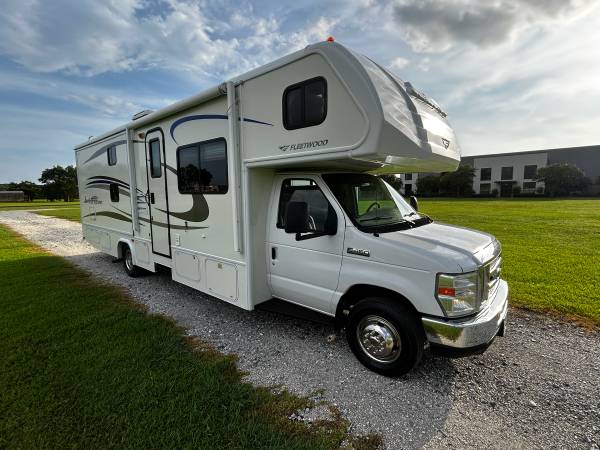 2010 Ford E450 Class C 1
