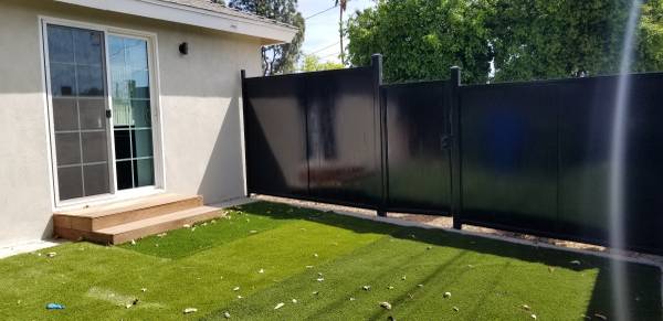 $1,700 / 400ft2 - Guesthouse/Studio (Northridge)63912984903427123