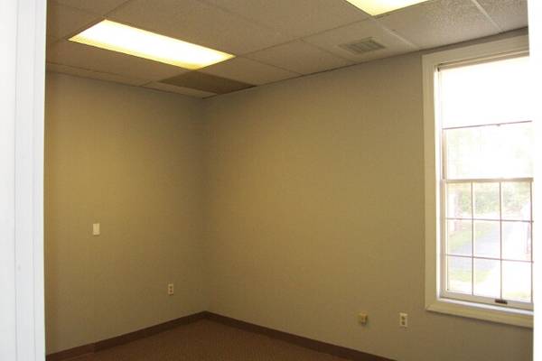 $2,400 / 1050ft2 - Five Room Professional Office Suite (Acton)63856339098627123