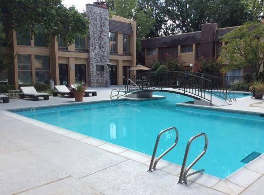 $955 / 1br - 800ft2 - Game-room, All Electric, Must See, 24-Hour Fitness Facility (Tulsa)63806171268353120