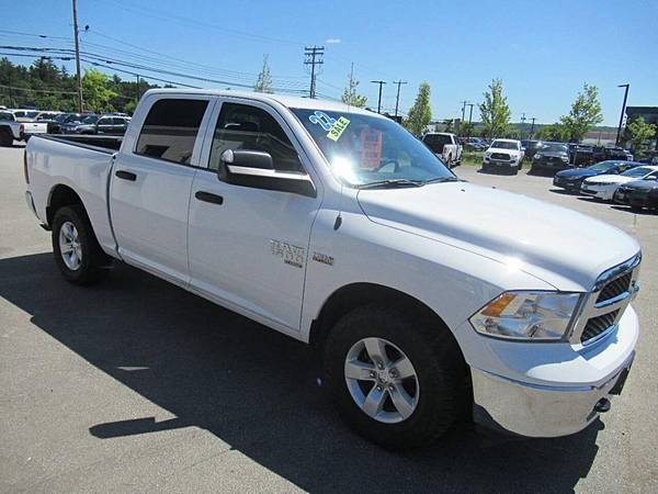 2022 RAM 1500 Classic Tradesman 4x4 4dr Crew Cab 5.5 ft. SB Pickup - $22995.0063618107726721124