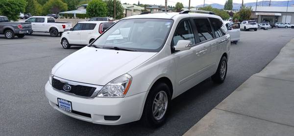 2012 KIA SEDONA LX - $7,99163442546441601123