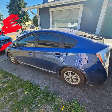 2011 Prius 190,000 millas - $3,50063623099490179123