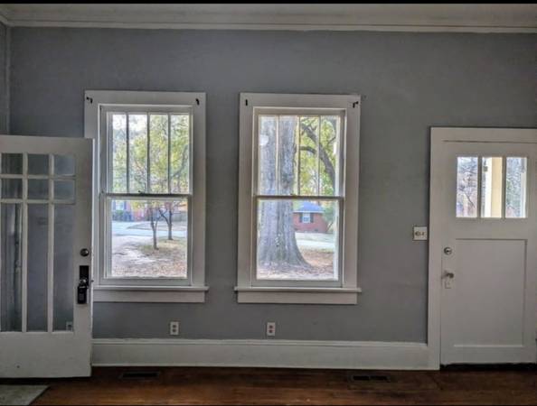 $1100.00 / 3br - 1500ft2 - 3 bed 2 bath single family home63812779721345122