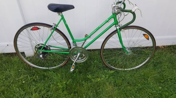 1974 26"  Schwinn Varsity. 1