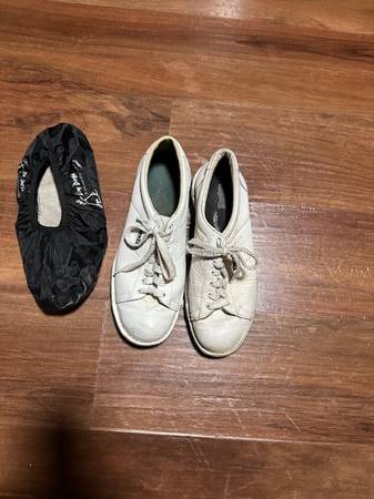 DEXTER BOWLING SHOES 1