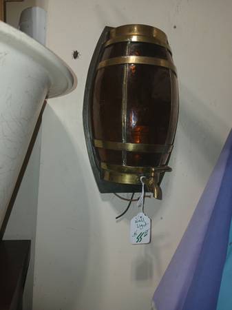 electric light fixture / wall sconce / amber glass beer barrel 1