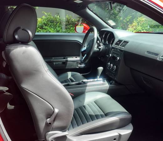 2010 Dodge Challenger  R/T Coupe - $19,995 (West Coast Autoworks Everett)63623226808321124