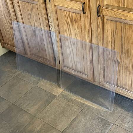 22 x 22 Clear Plexiglass Sheets Shelves 1/4 thickness 1