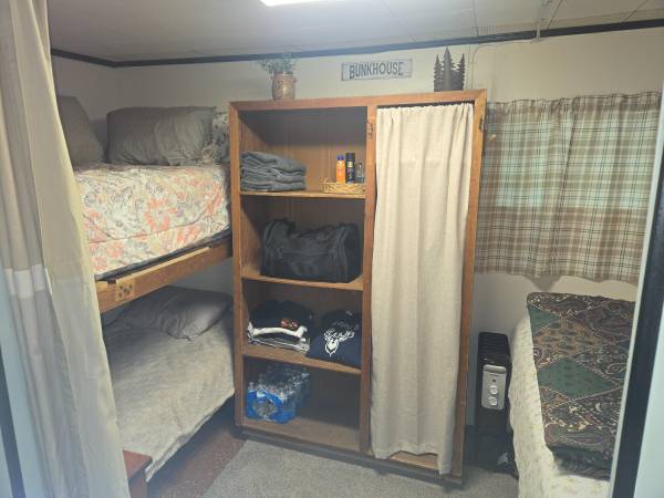 $105,000 / 1br - Small Cozy Cabin on 1/2 Acre (Near Cook Forest,  Sigel, Clarington,  Pa)63664545291523124