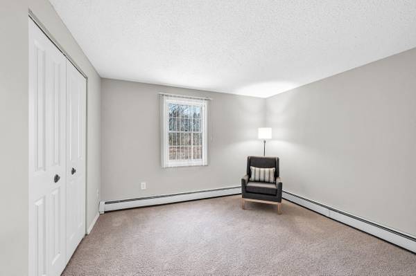 $2,285 / 2br - 2 Bed Apartments w/ Washer, WiFi & Pets Welcome (Sunderland)64017046919810123