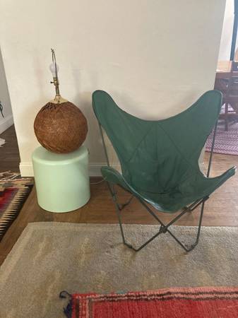 Two Green Mid-Century Butterfly Chairs 1
