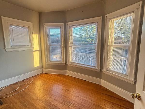 $1400.00 / 3br - 1300ft2 - 172 Hedley Pl UNIT 2, Buffalo, NY 1420863925204538114124