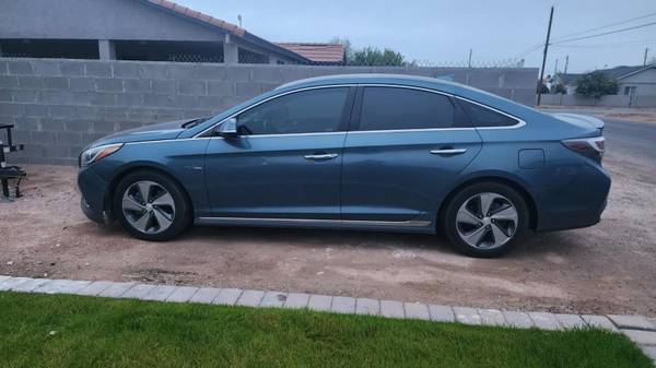 2016 Hyundai Sonata hybrid Limited 1