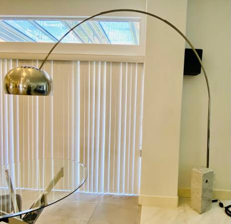 GENUINE VINTAGE FLOS ARCO FLOOR LAMP 1