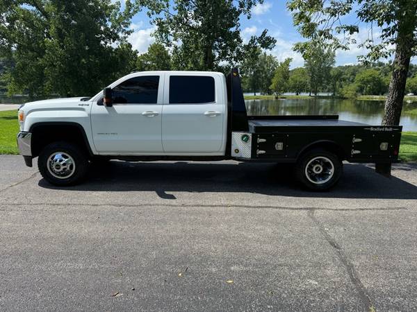 2016 GMC Sierra 3500HD SLE Crew Cab 4WD - $33,900 (Forsyth, MO)63621949960833123