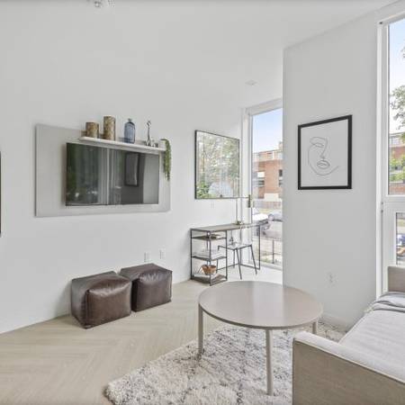 $2,100 / 411ft2 - Desbloquee el lujo: 1 mes de alquiler gratis en NoSHA en la 11th (NW DC)63896275034371122