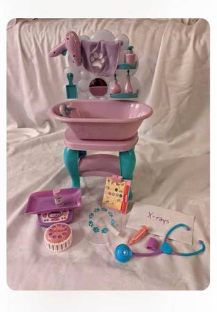 Journey Girl pet grooming set for 18 inch dolls with vet kit 1