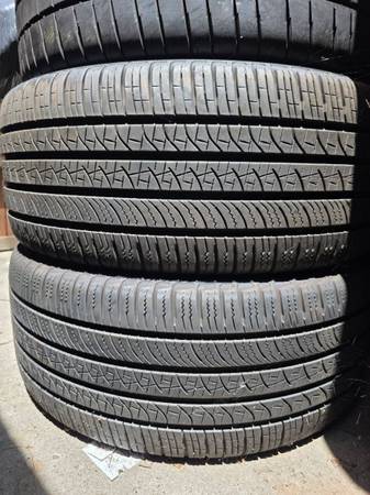 285-40-23:4 Pirelli Scorpion Zero A/S 90% 1