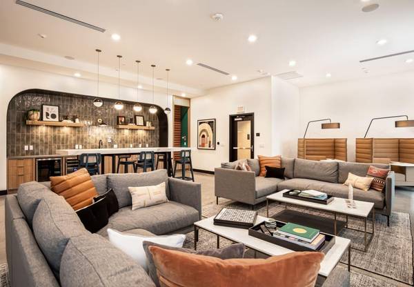 $3,492 / 2br - 1115ft2 - 2 BR ,2 BA apartment near 12th St BART in Downtown Oakland (oakland downtown)63824664689155122