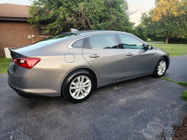 2018 Chevrolet Malibu Hybrid, Propietario Original - $10,500 (Homewood)63616772801027123