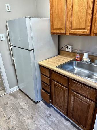 $825 / 1br - 610ft2 - Off Street Parking (fees apply), Laundry On-Site, 1/BD64013366751619121