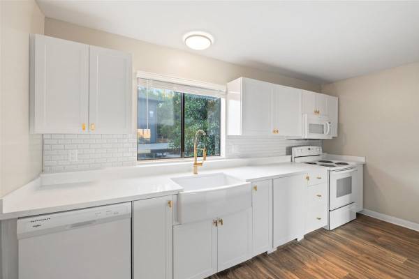 $2,068 / 2br - 1100ft2 - UBICACIÓN EXCLUSIVA CON VISTAS IMPRESIONANTES AL CAÑÓN, A LA CIUDAD Y A LAS MONTAÑAS! (Old Southwest Reno, Skyline, Reno (ciudad))63682237516801124