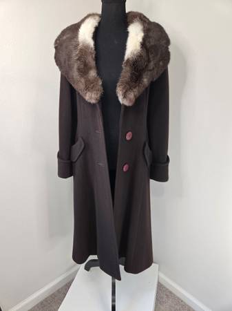 Vintage (1950's-1960's) Brown Wool with Mink Collar Coat 1